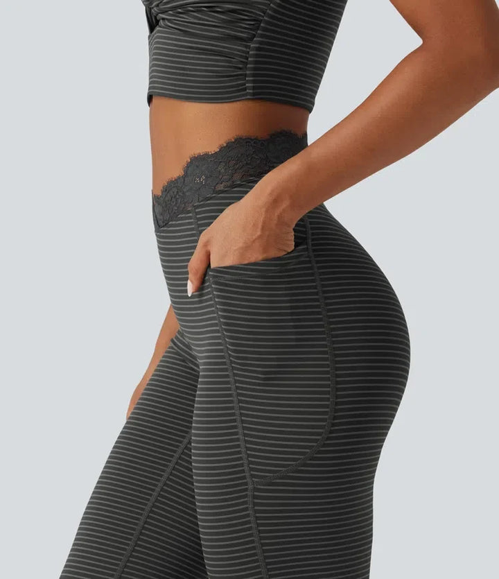 V-Shaped z wysokim stanem kontrastowa koronka w paski joga legginsy flare z kieszeniami