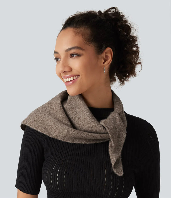Dzianinowy sweter szalik