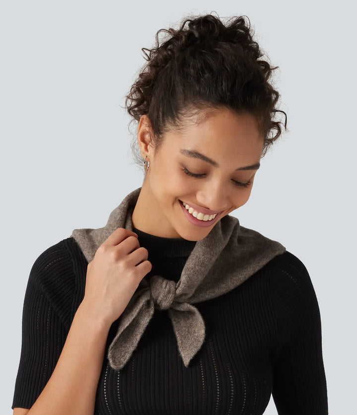 Dzianinowy sweter szalik
