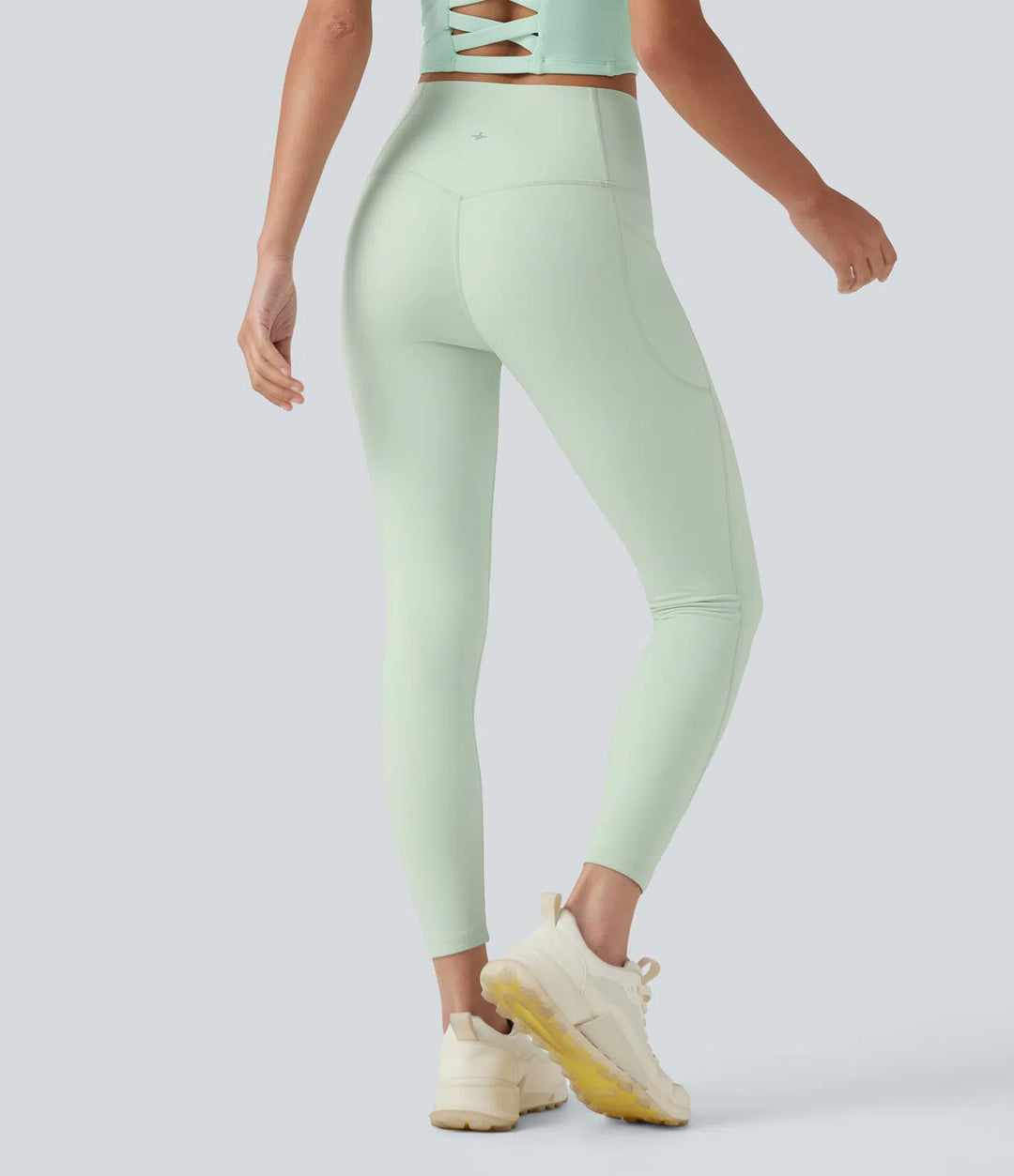 Halara UltraSculpt Legginsy treningowe z wysokim stanem, modelujące sylwetkę i kontrolujące brzuch, z kieszeniami