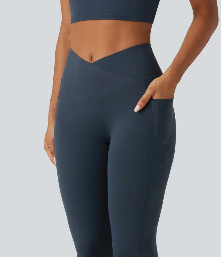 Halara UltraSculpt legginsy treningowe z wysokim, skrzyżowanym stanem, modelujące brzuch, z rozkloszowanymi nogawkami i kieszeniami