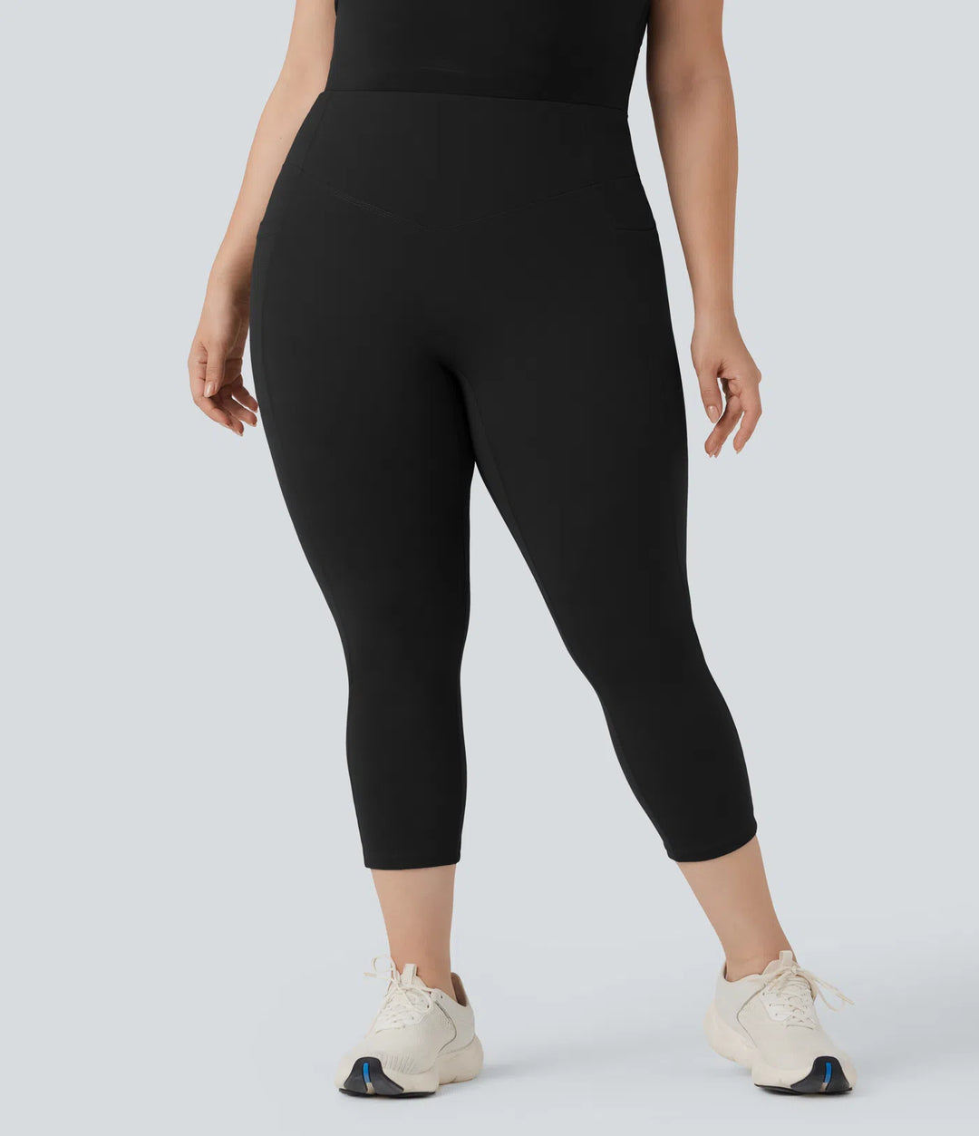 Legginsy treningowe capri Halara UltraSculpt SoCinched w rozmiarze plus, z wysokim stanem, z efektem scrunch modelującym pośladki i modelującym brzuch, z kieszeniami