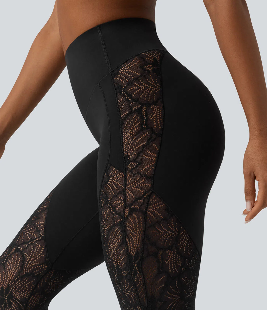 Halara UltraSculpt legginsy do jogi 7/8 z wysokim stanem, modelującym efektem na brzuch, kontrastową koronką i kieszenią