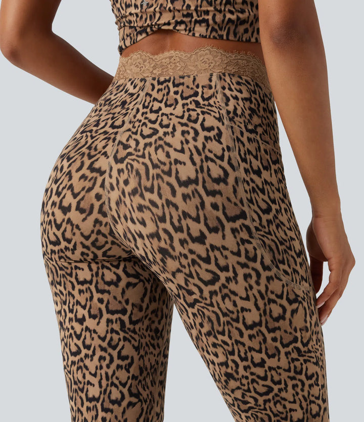 Halara UltraSculpt legginsy do jogi z kieszeniami, rozkloszowane, w panterkę, z wysokim stanem w kształcie V i kontrastową koronką