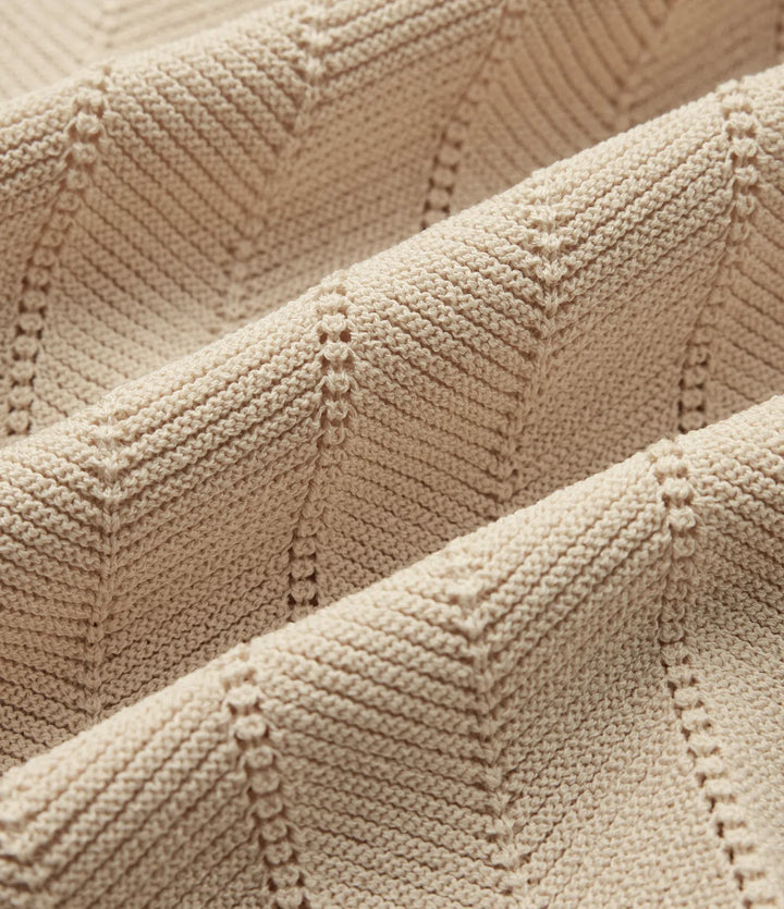Sweter na co dzień z dekoltem w serek i krótkim rękawem