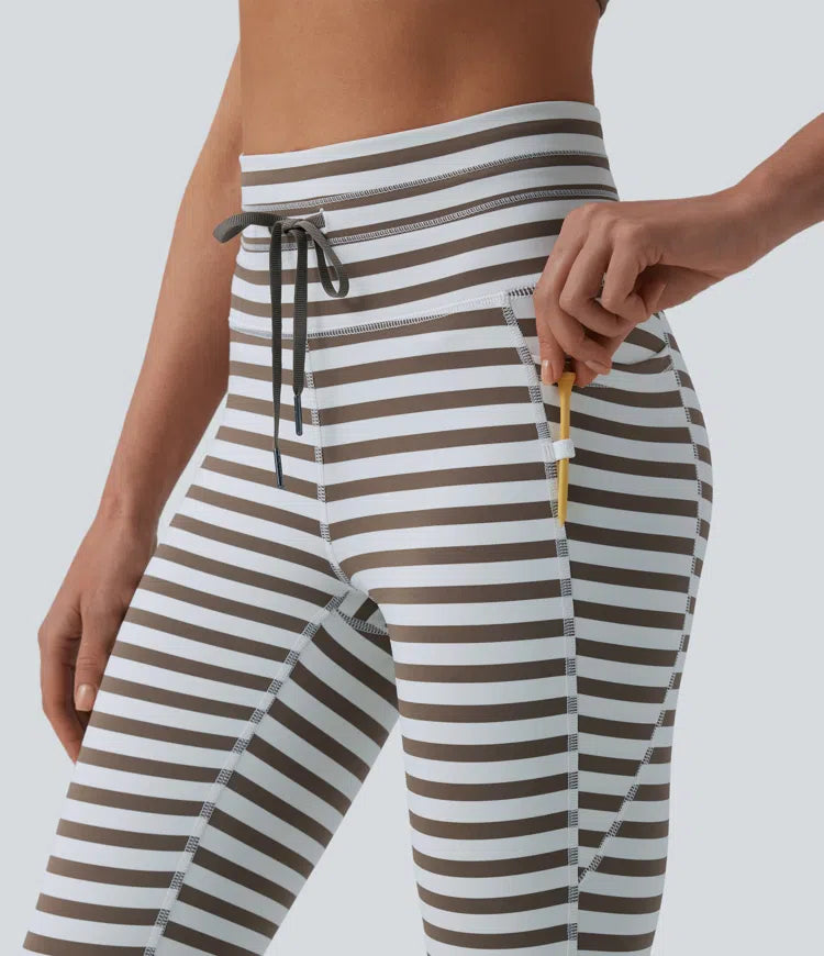 Wysokie legginsy do jogi w paski z sznurkiem w pasie i kieszeniami