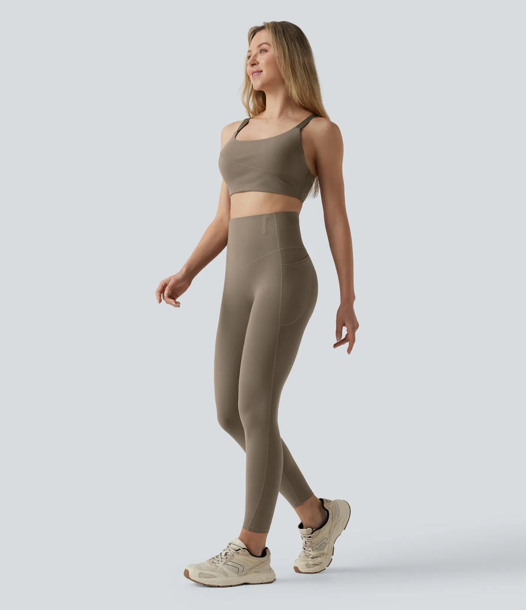 Halara UltraSculpt legginsy do jogi 7/8 z wysokim stanem, modelowaniem i kontrolą brzucha, pasem zapobiegającym podwijaniu oraz kieszeniami