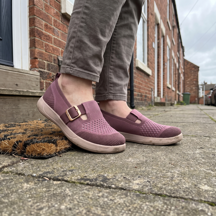 BUTY SPORTOWE Z MIĘKKĄ PODESZWĄ