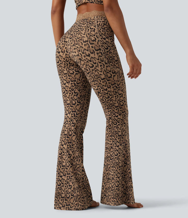 Halara UltraSculpt legginsy do jogi z kieszeniami, rozkloszowane, w panterkę, z wysokim stanem w kształcie V i kontrastową koronką