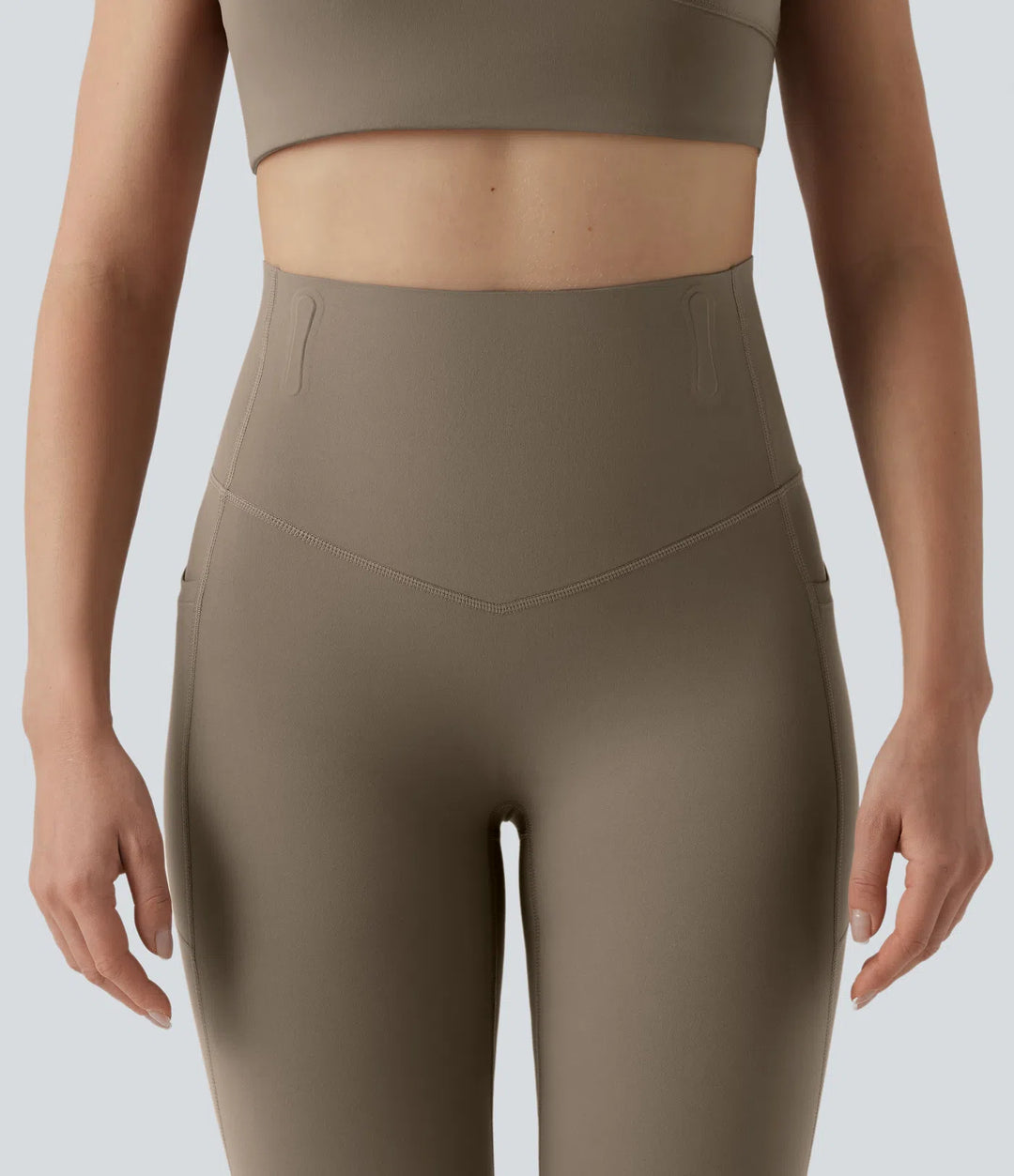 Halara UltraSculpt legginsy do jogi 7/8 z wysokim stanem, modelowaniem i kontrolą brzucha, pasem zapobiegającym podwijaniu oraz kieszeniami