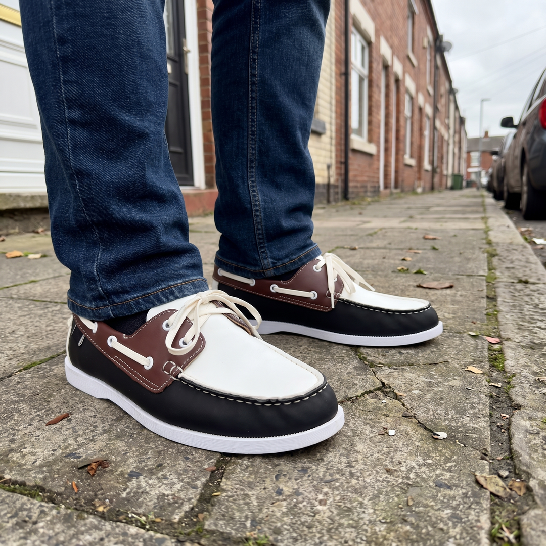 KLASYCZNE SKÓRZANE BUTY ŁÓDŹOWE