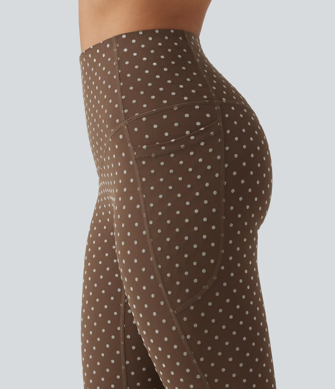 Halara UltraSculpt flockowane legginsy treningowe z wysokim stanem, modelujące brzuch, w groszki, z kieszeniami