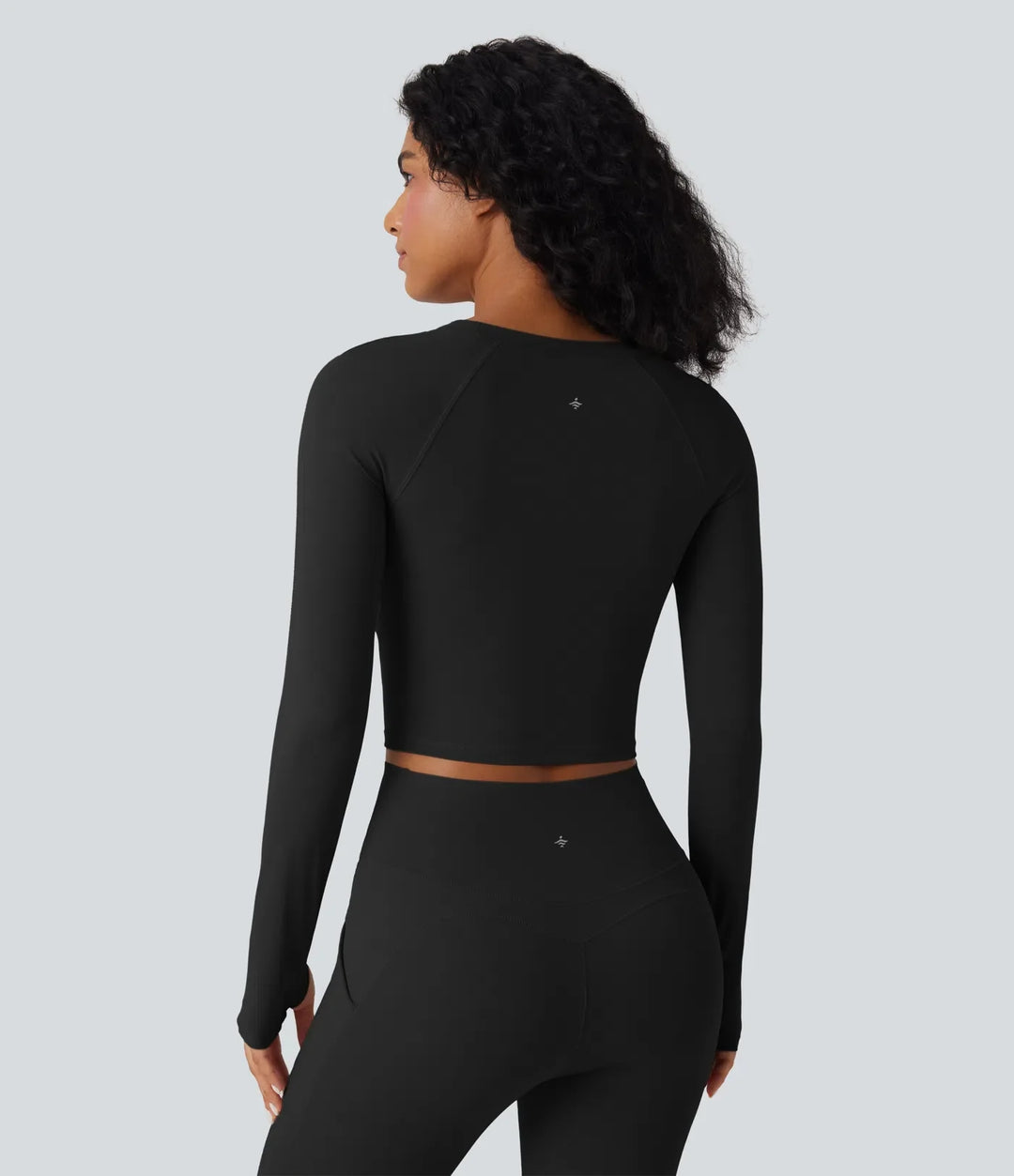 SoftlyZero QuickDry z wycięciem z długim rękawem z otworem na kciuk krótki fason joga top sportowy
