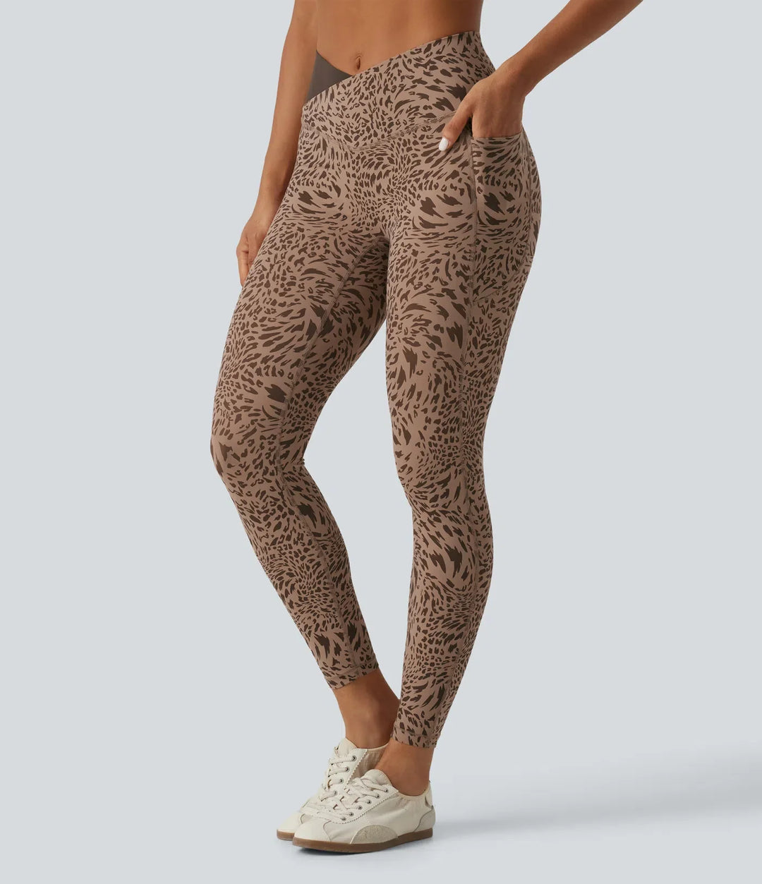 Milejka UltraSculpt w panterkę z wysokim stanem krzyżowany skinny legginsy do jogi z kieszeniami