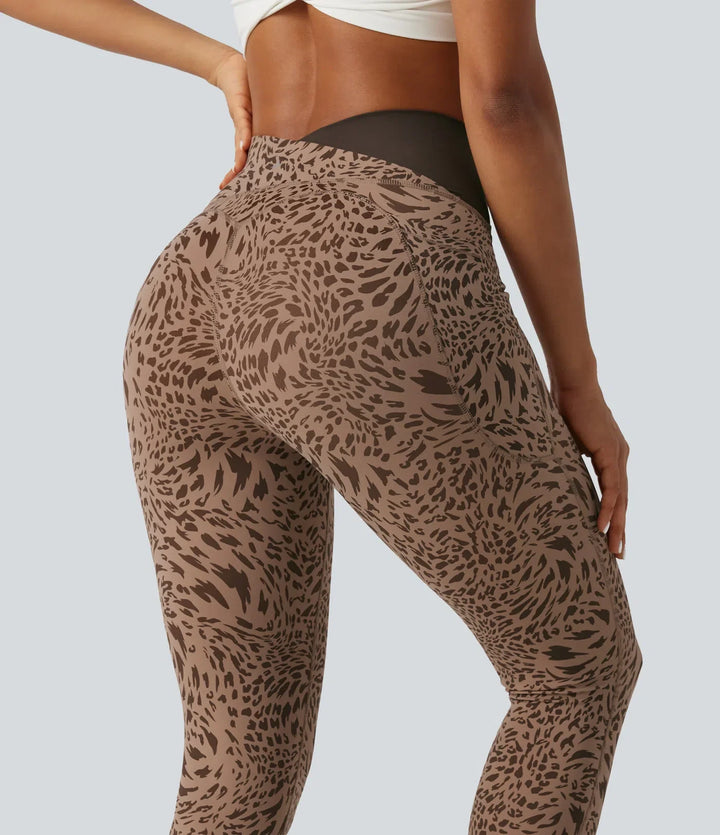 Milejka UltraSculpt w panterkę z wysokim stanem krzyżowany skinny legginsy do jogi z kieszeniami