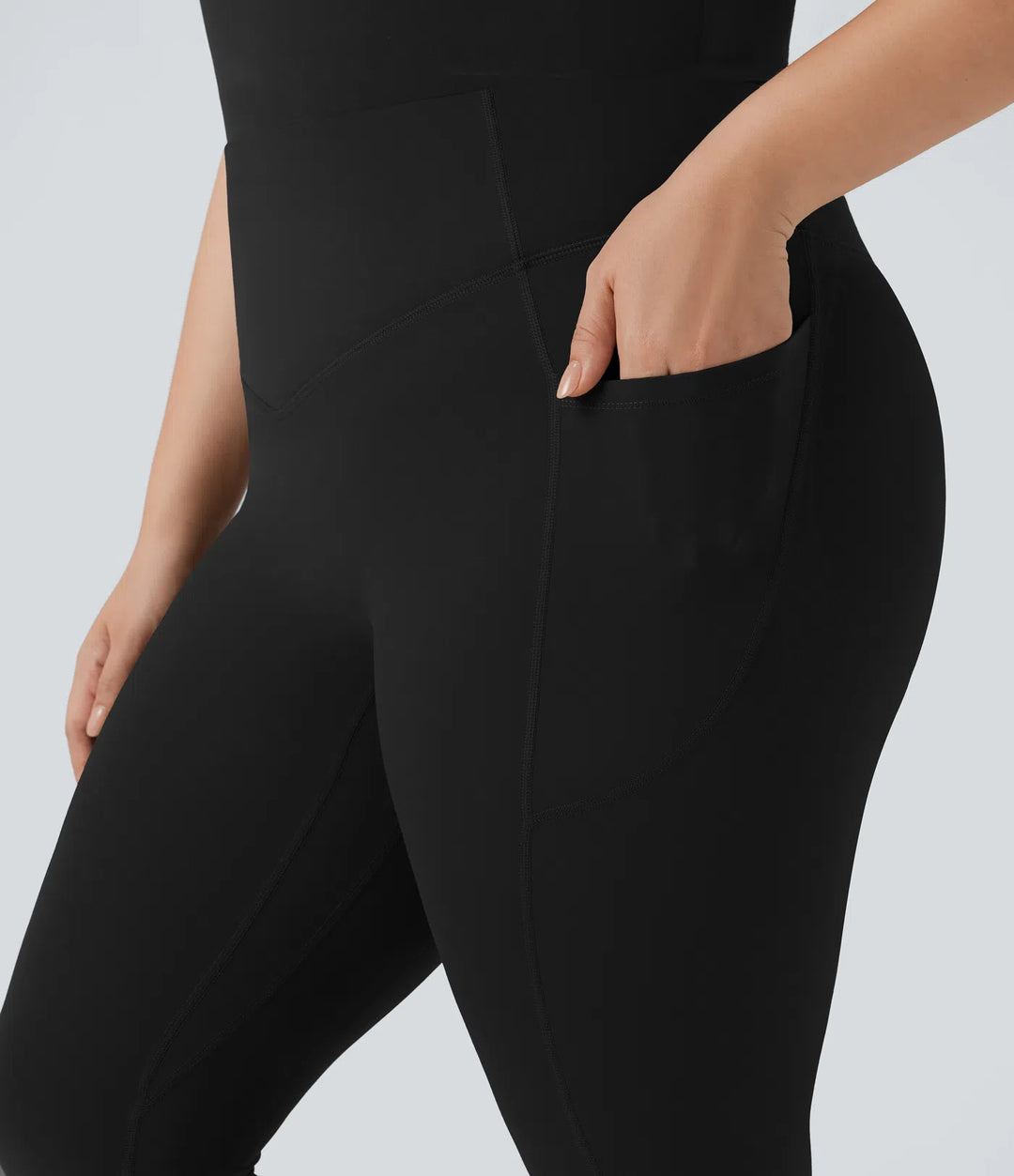 Legginsy treningowe capri Halara UltraSculpt SoCinched w rozmiarze plus, z wysokim stanem, z efektem scrunch modelującym pośladki i modelującym brzuch, z kieszeniami