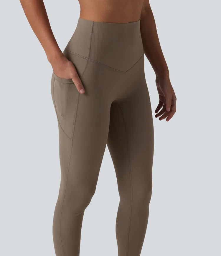 Halara UltraSculpt legginsy do jogi 7/8 z wysokim stanem, z kontrolą modelującą brzuch, z kontrastowym prążkowaniem i kieszeniami.