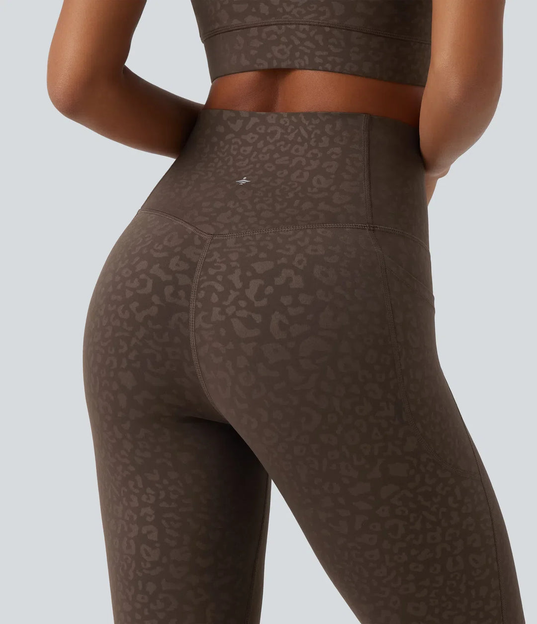 Milejka UltraSculpt w panterkę z wysokim stanem modelujące brzuch legginsy do jogi z kieszeniami