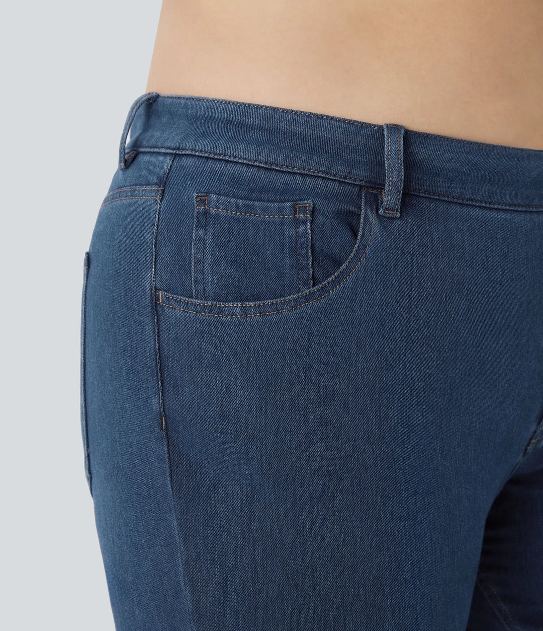 Halara Flex Mid Rise — dżinsy z kieszeniami, luźny krój, duże rozmiary
