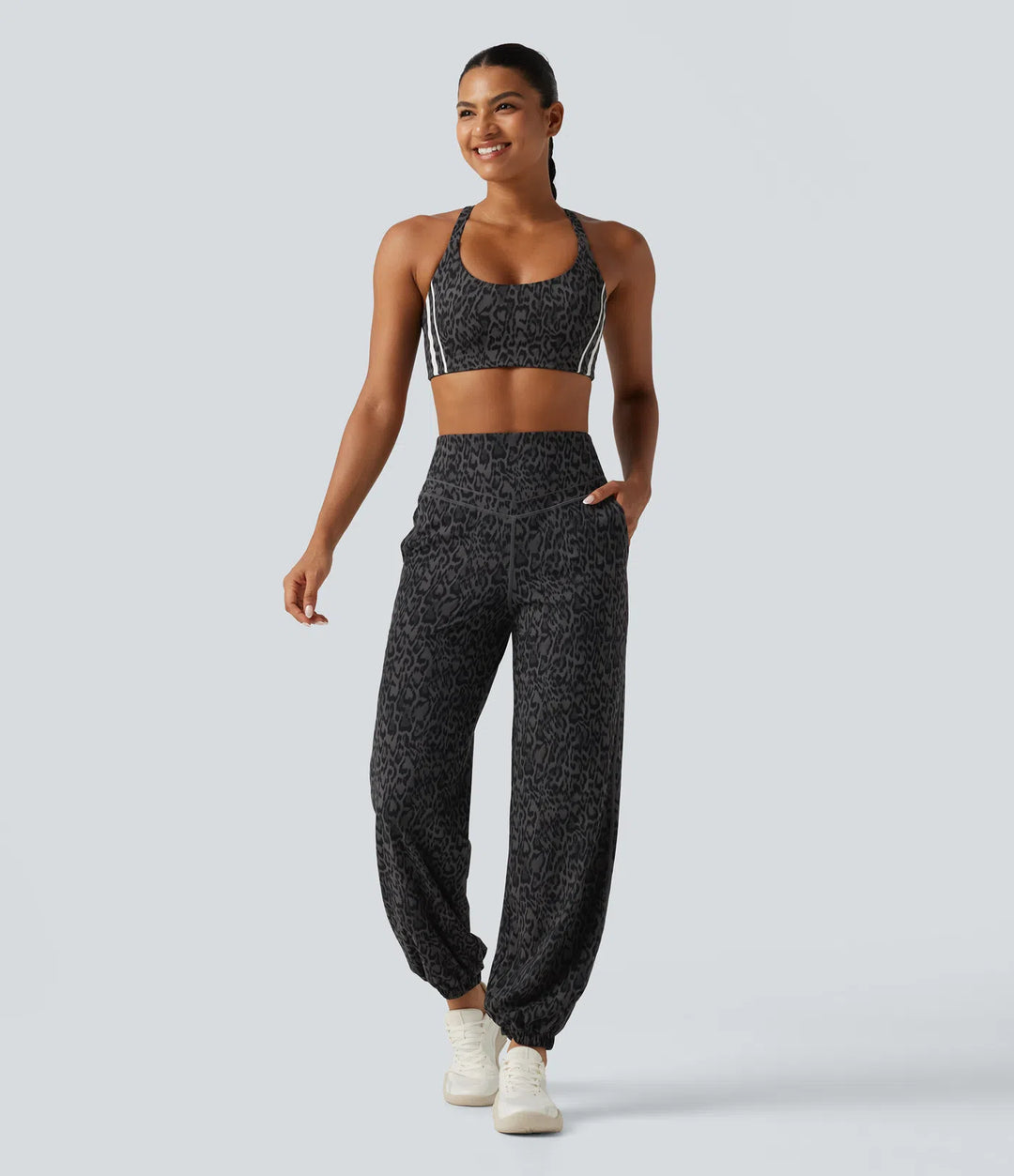Halara UltraSculpt spodnie jogger do jogi w panterkę, z wysokim stanem, modelujące brzuch, z kieszeniami