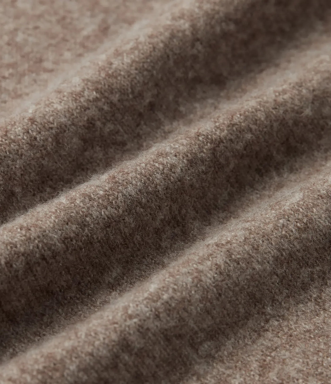 Dzianinowy sweter szalik