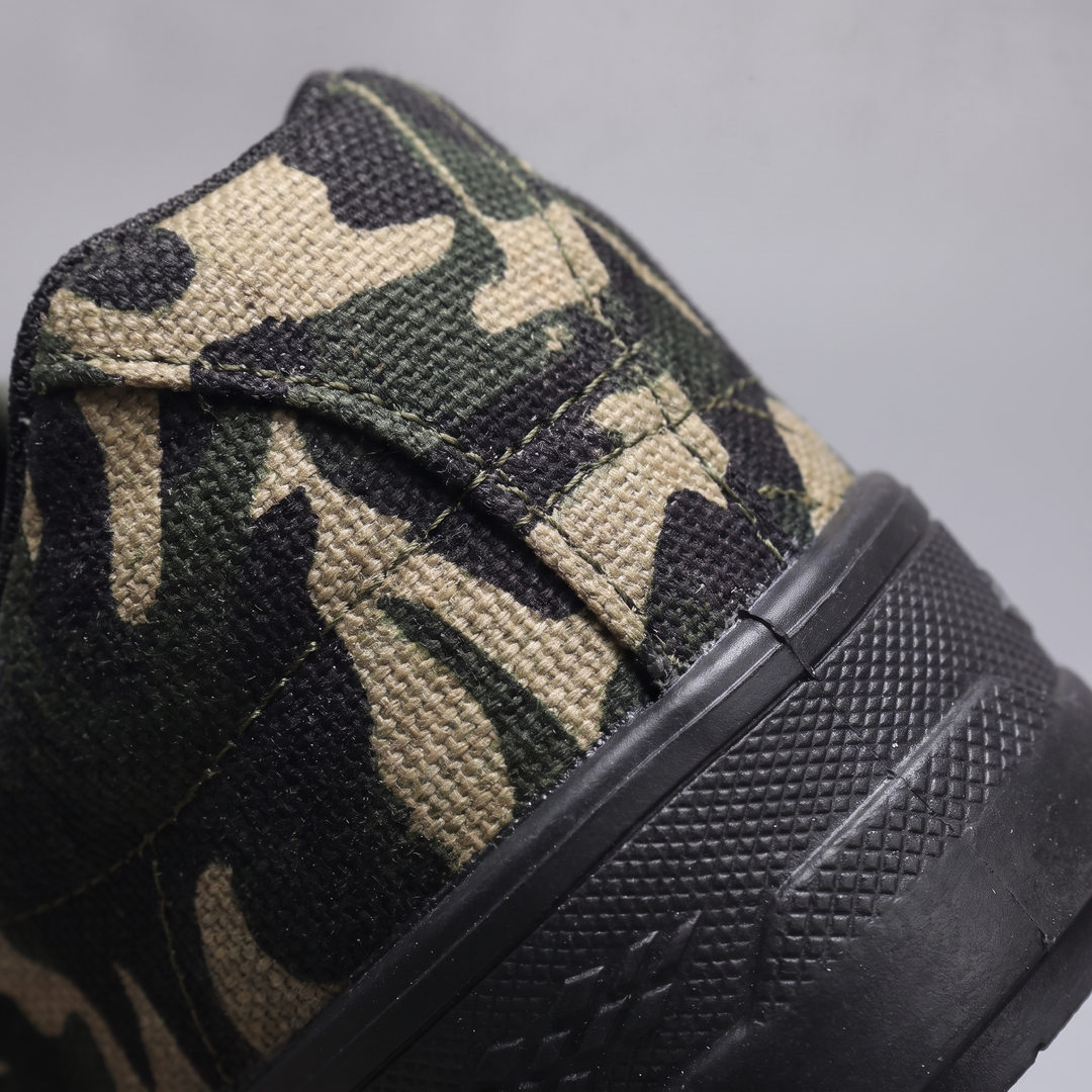 BUTY TRENINGOWE BLACKTHORN CAMO
