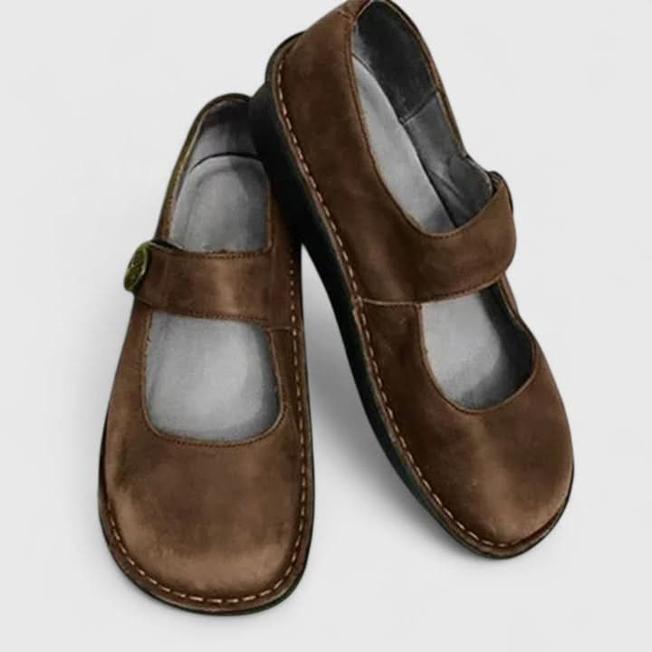 Buty z paskiem klamrowym BEATRIX